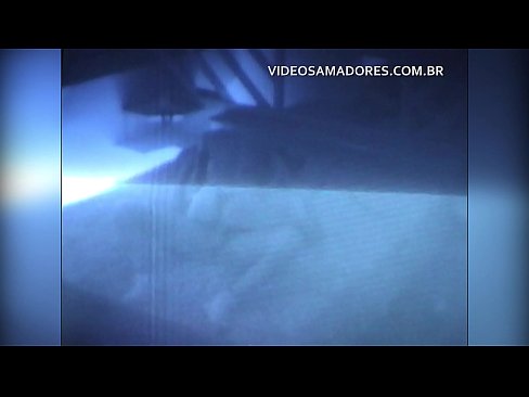 ❤️ Marito filma la moglie che si scopa il vicino e scopre che è un cornuto Porno al it.muitohentai.ru ️❤